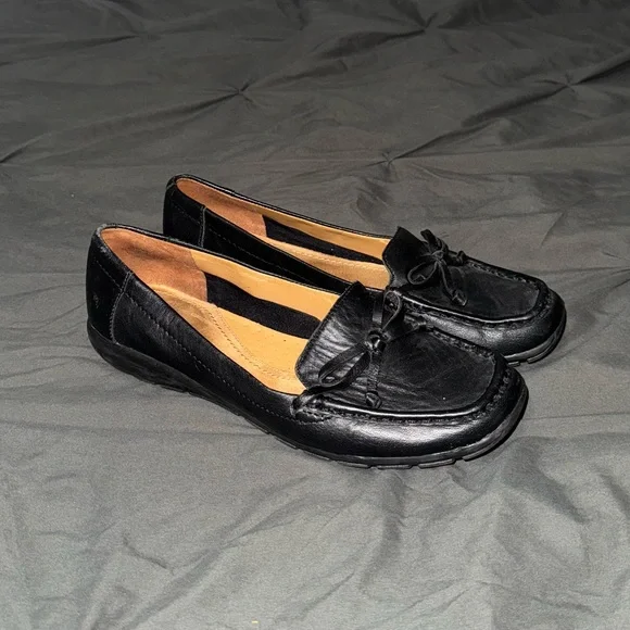 Easy Spirit | Shoes | Easy Spirit Black Closed Toe Ballet Heeled Loafer Shoes  Womens Size 7 | Poshmark